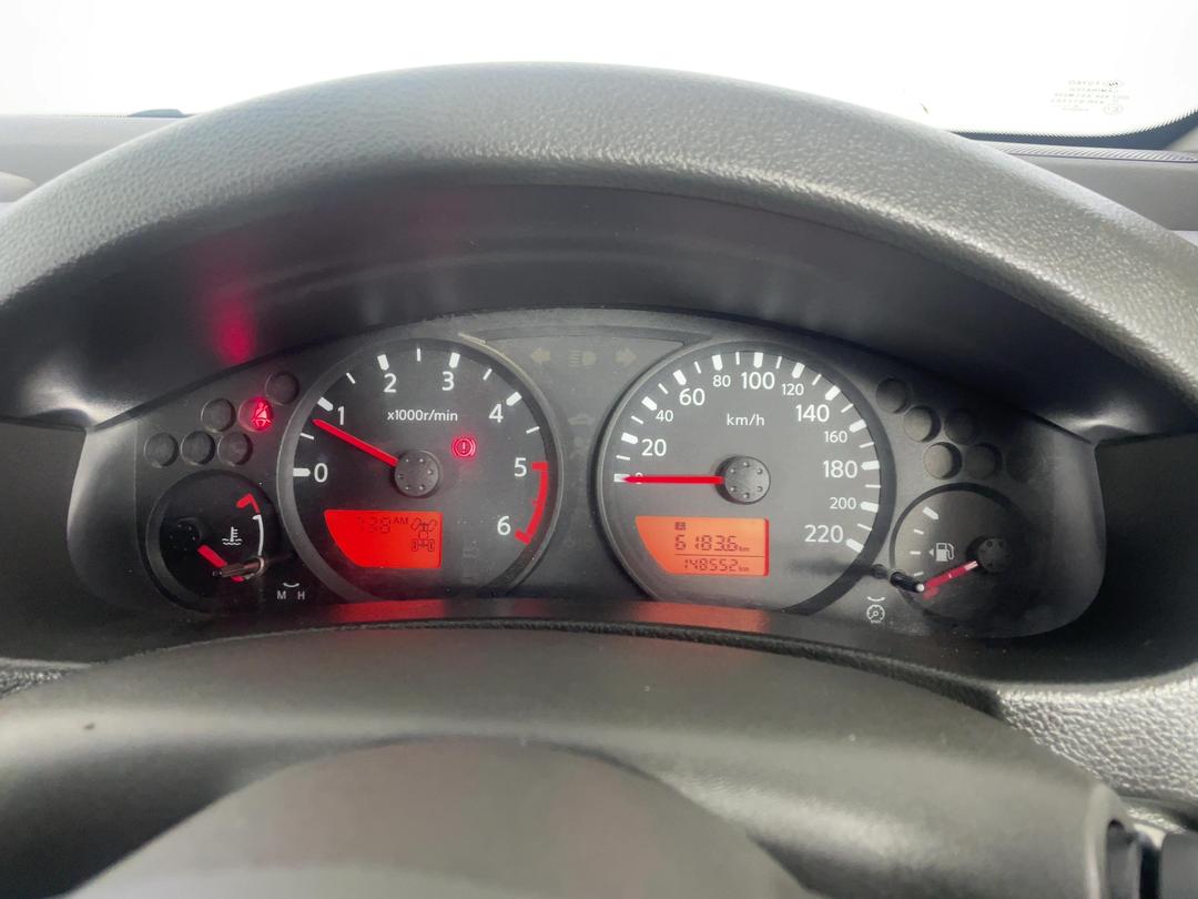Photo '21' of Nissan Navara