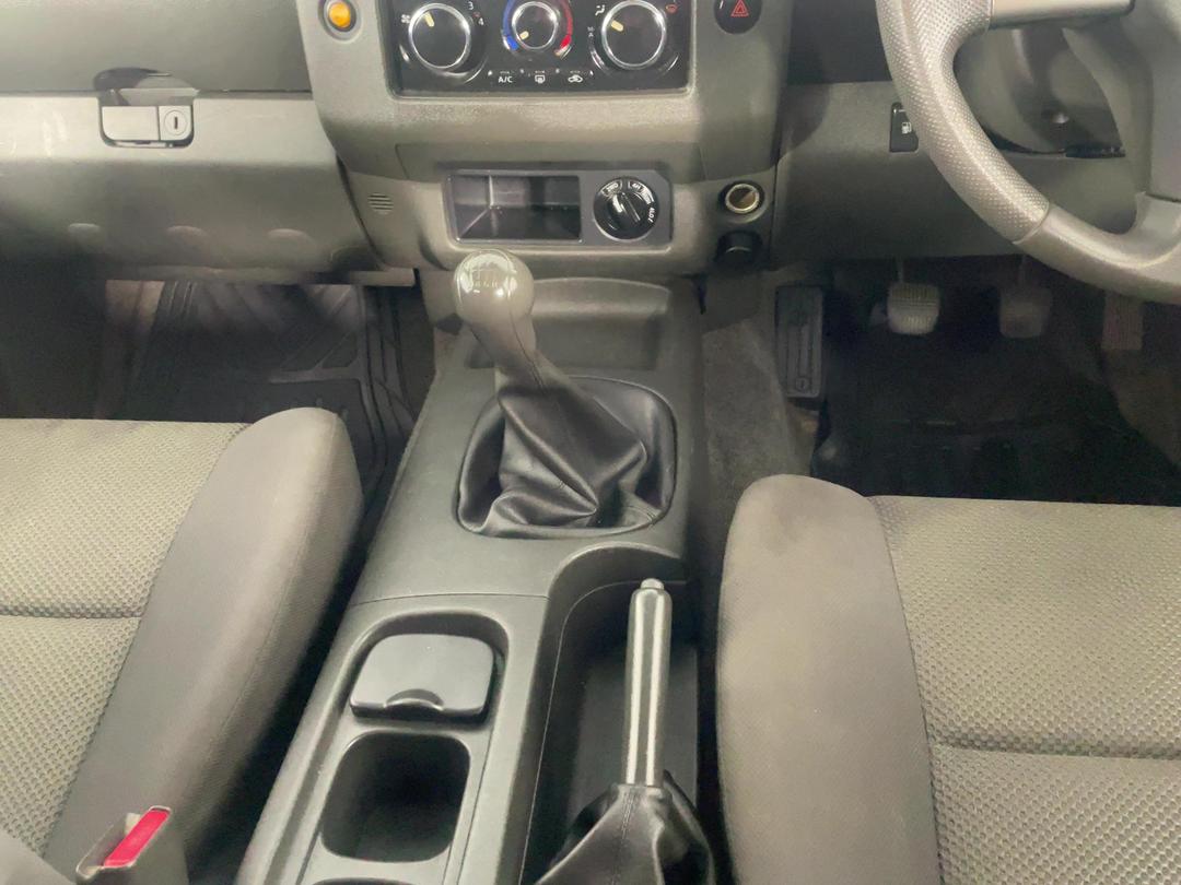 Photo '18' of Nissan Navara