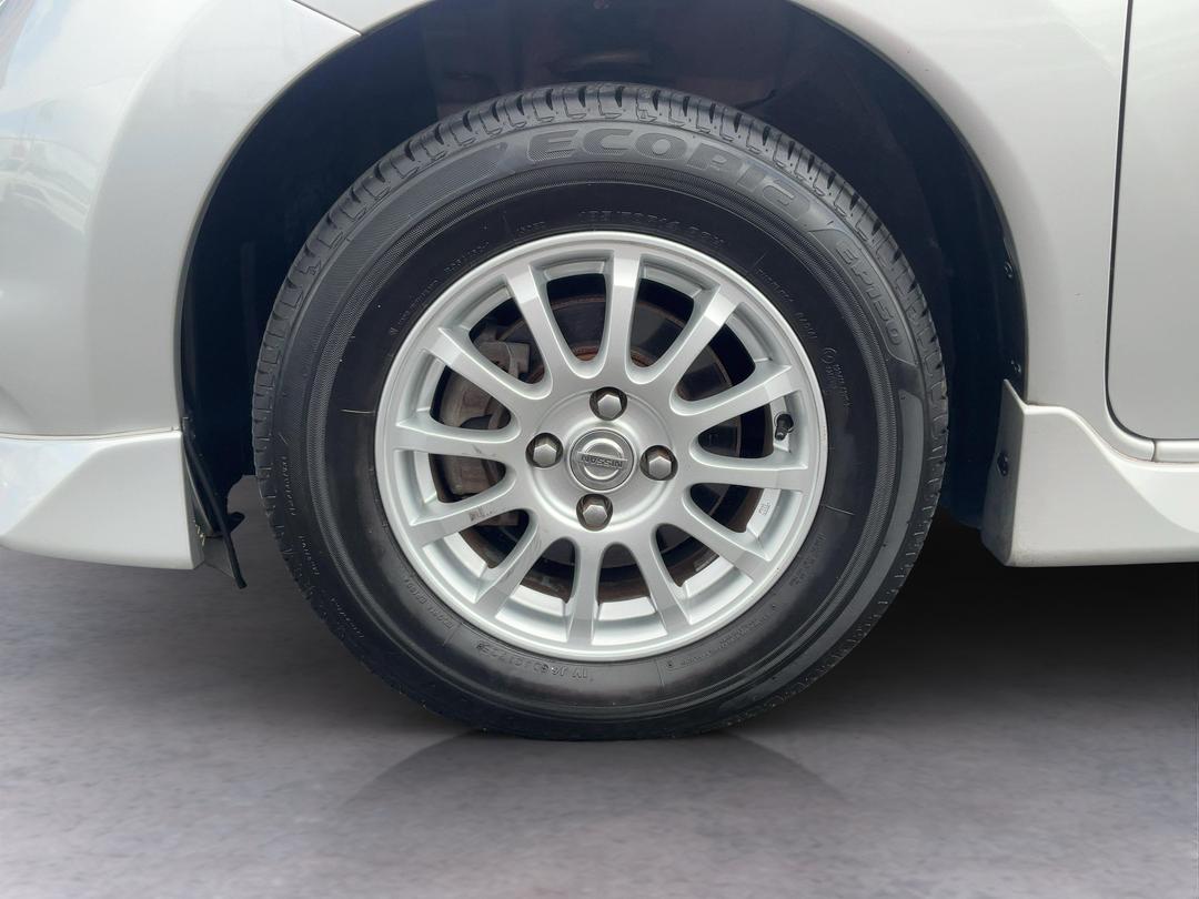 Photo '10' of Nissan Note