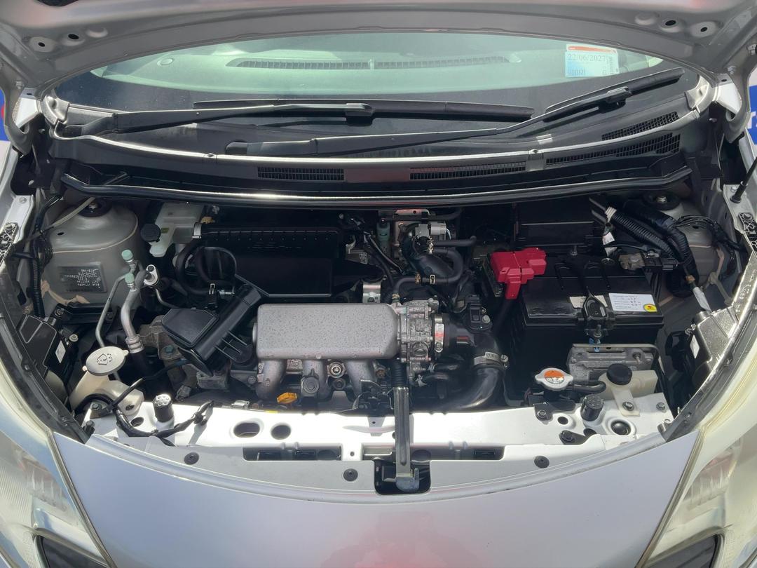 Photo '13' of Nissan Note
