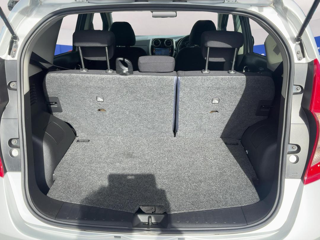 Photo '14' of Nissan Note