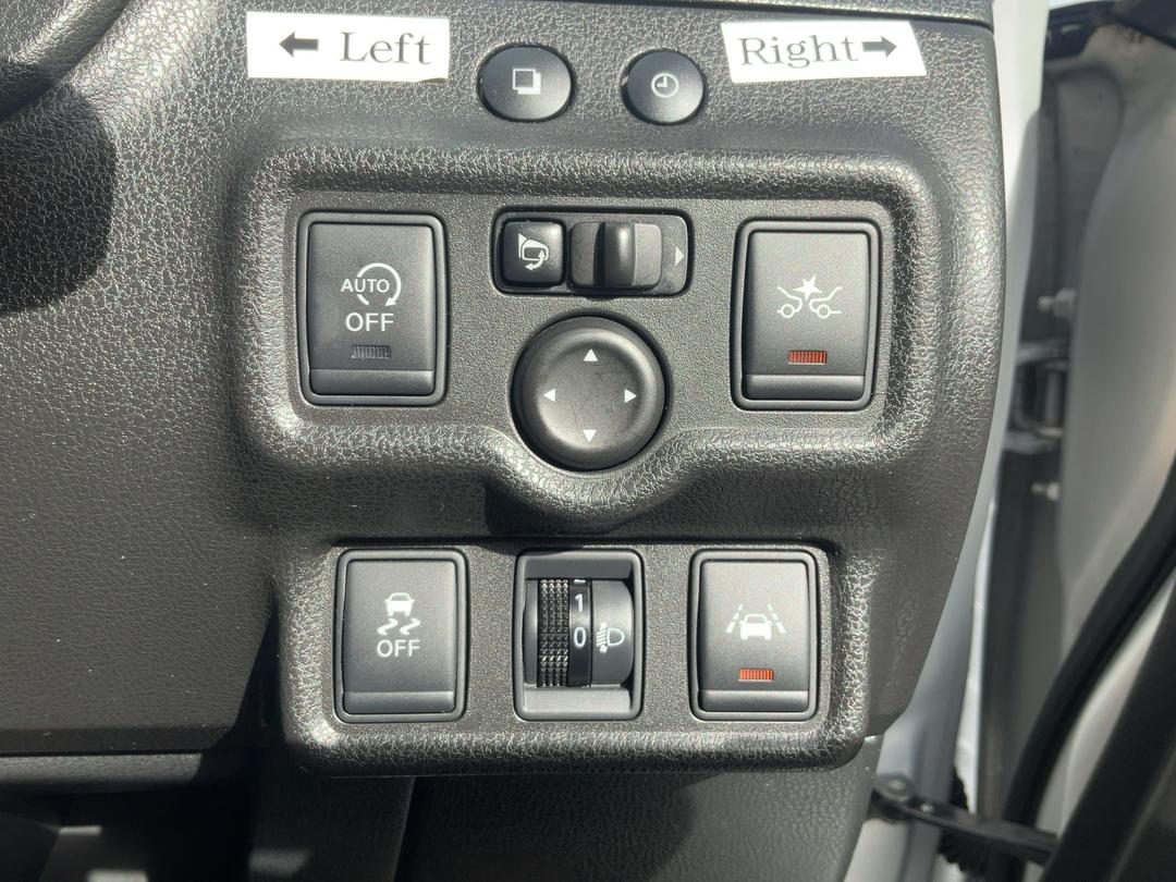 Photo '24' of Nissan Note