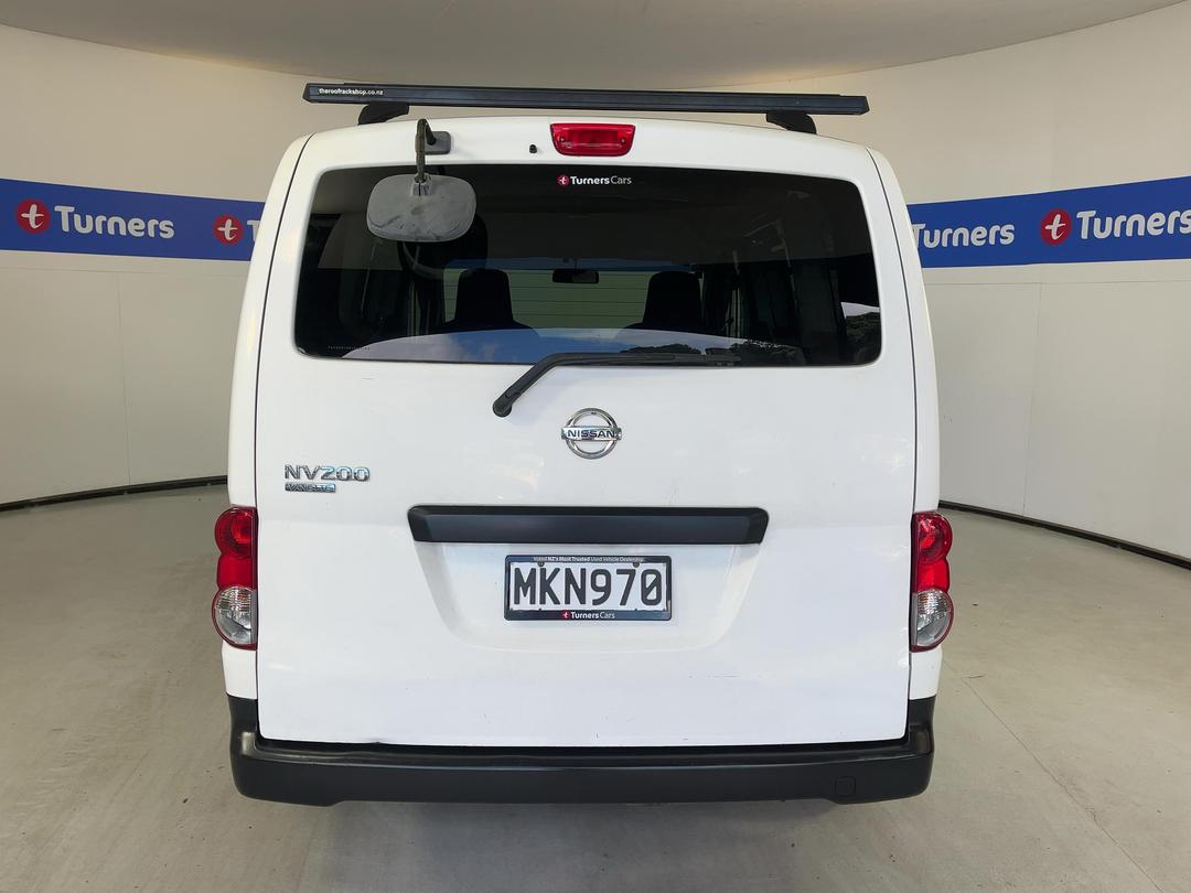 Photo '6' of Nissan NV200