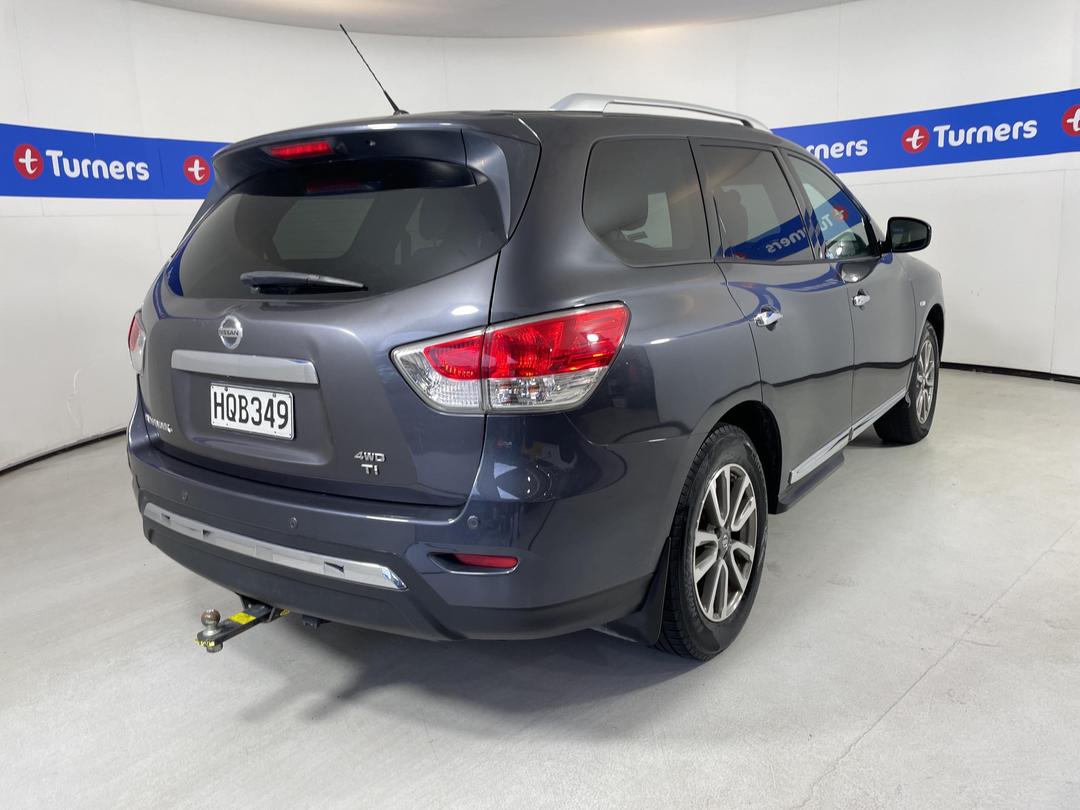 Photo '6' of Nissan Pathfinder TI