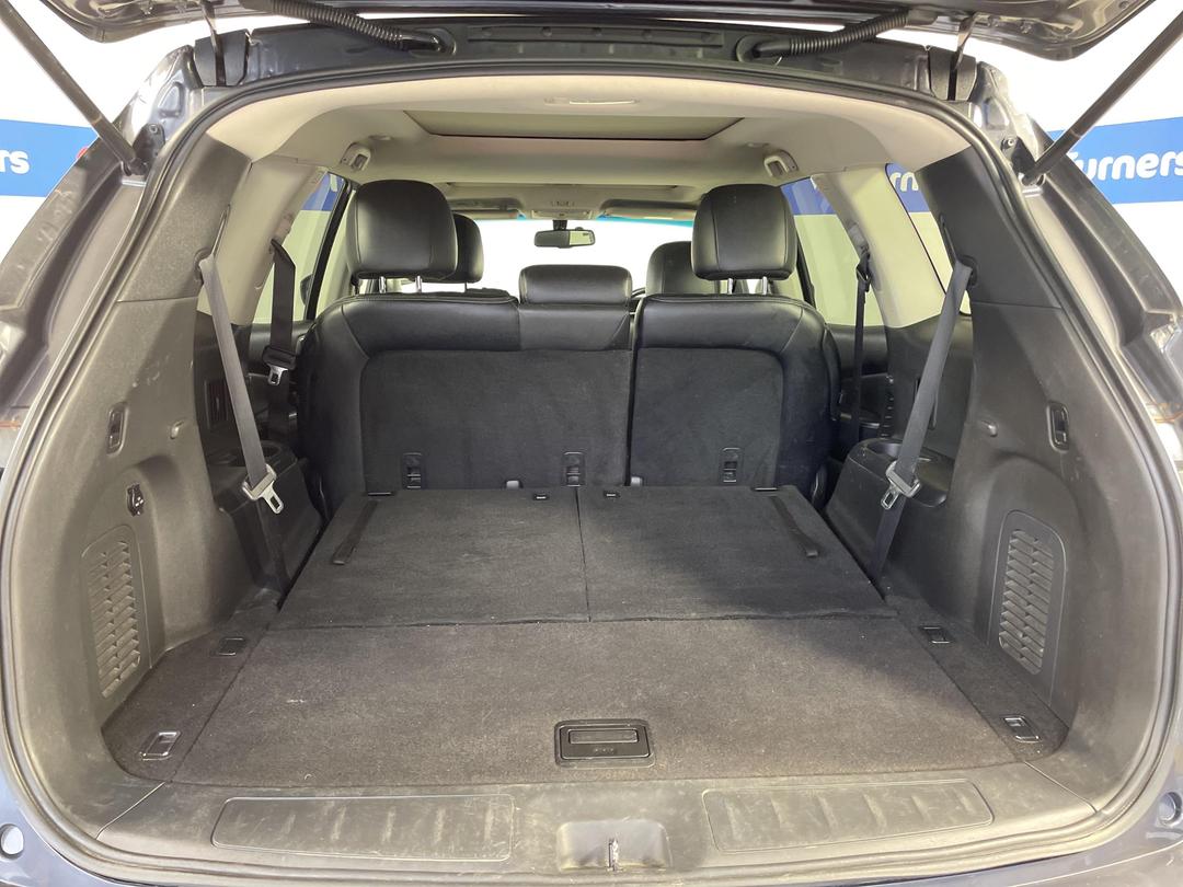 Photo '12' of Nissan Pathfinder TI