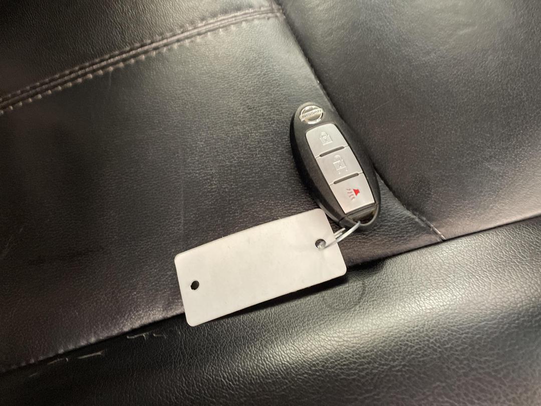 Photo '20' of Nissan Pathfinder TI