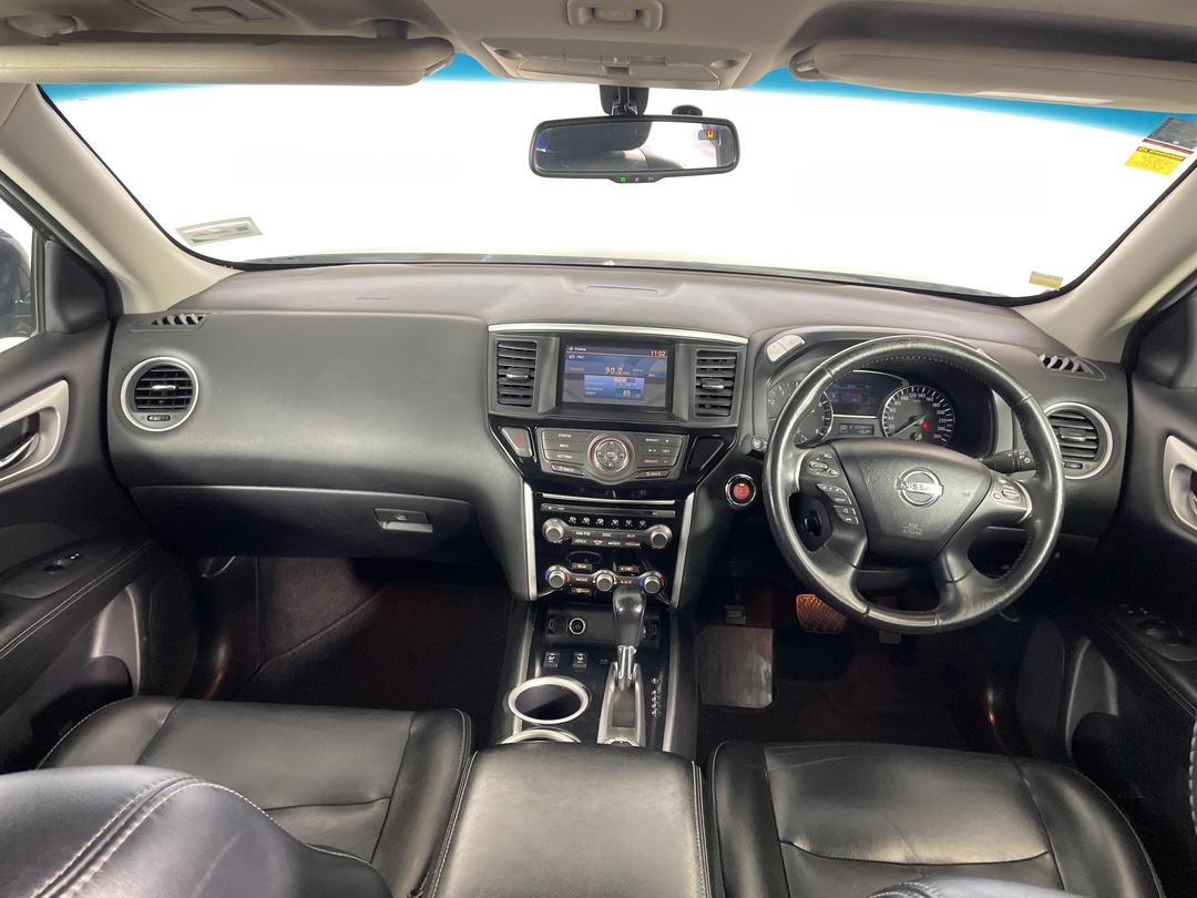 Photo '15' of Nissan Pathfinder TI