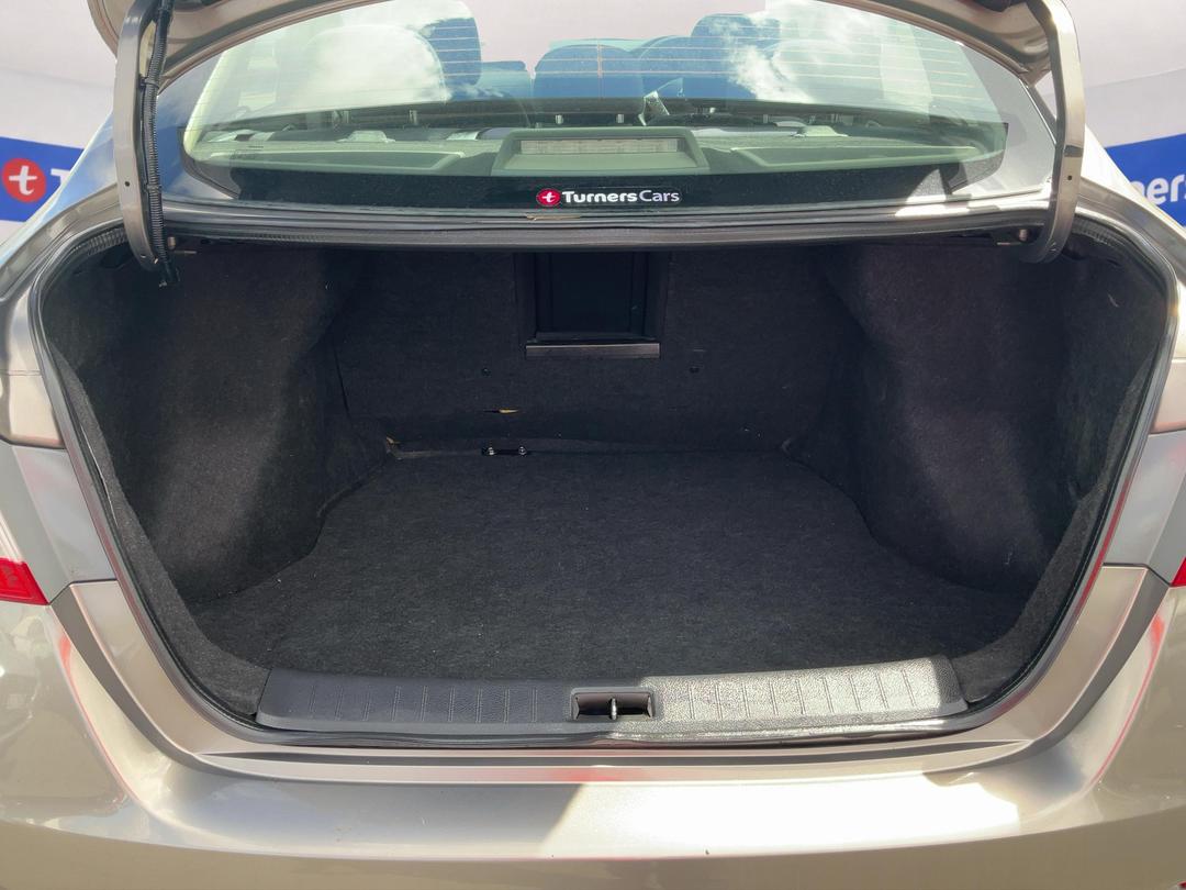 Photo '14' of Nissan Pulsar