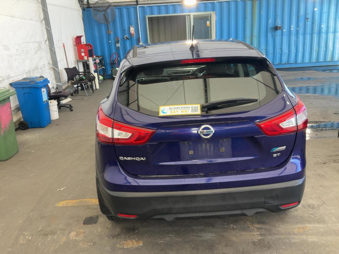 Photo '12' of Nissan Qashqai ST Photo '12' of Nissan Qashqai ST
