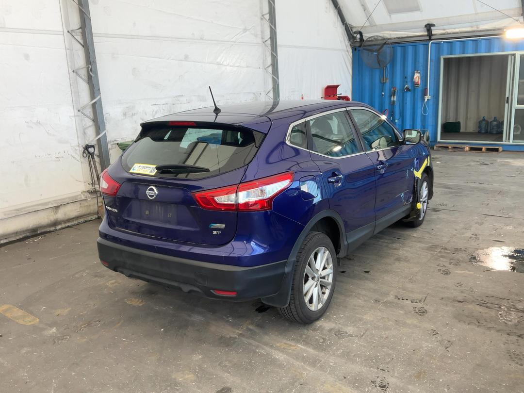 Photo '13' of Nissan Qashqai ST Photo '13' of Nissan Qashqai ST