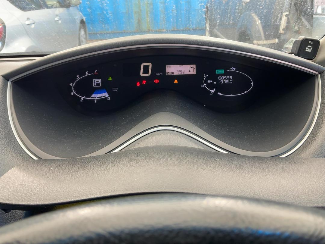 Photo '12' of Nissan Serena
