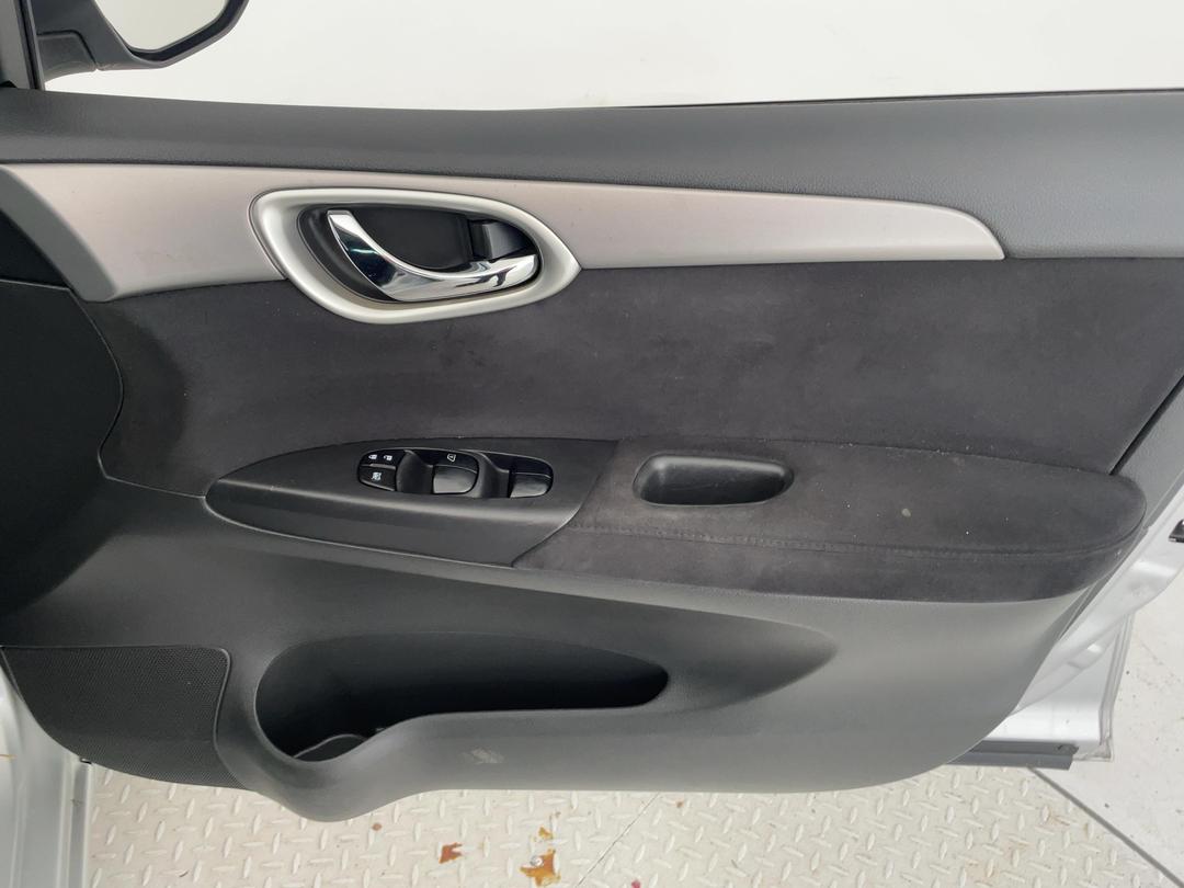 Photo '15' of Nissan Sylphy