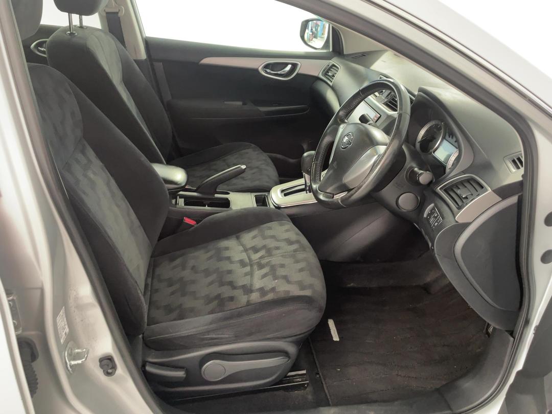 Photo '16' of Nissan Sylphy