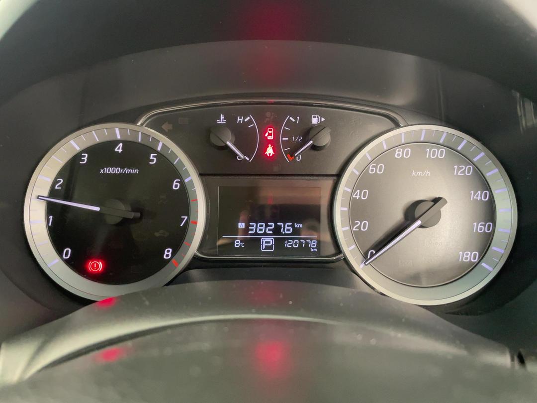 Photo '21' of Nissan Sylphy