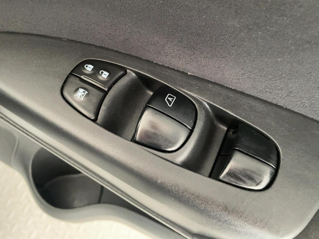 Photo '24' of Nissan Sylphy