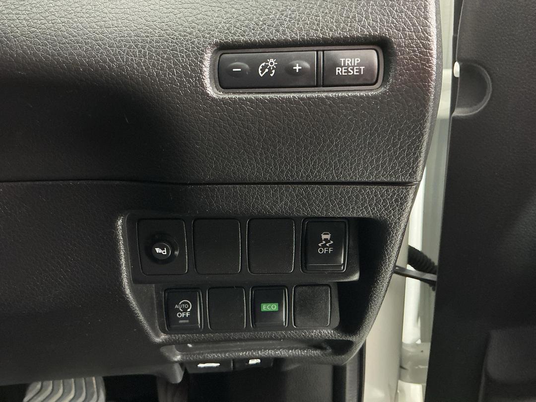 Photo '24' of Nissan X-Trail