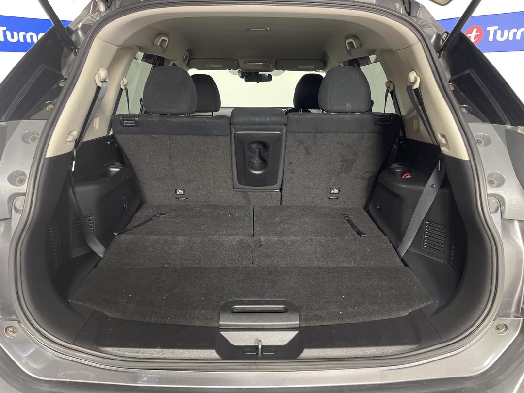 Photo '14' of Nissan X-Trail