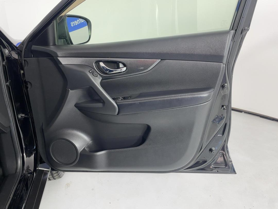 Photo '15' of Nissan X-Trail