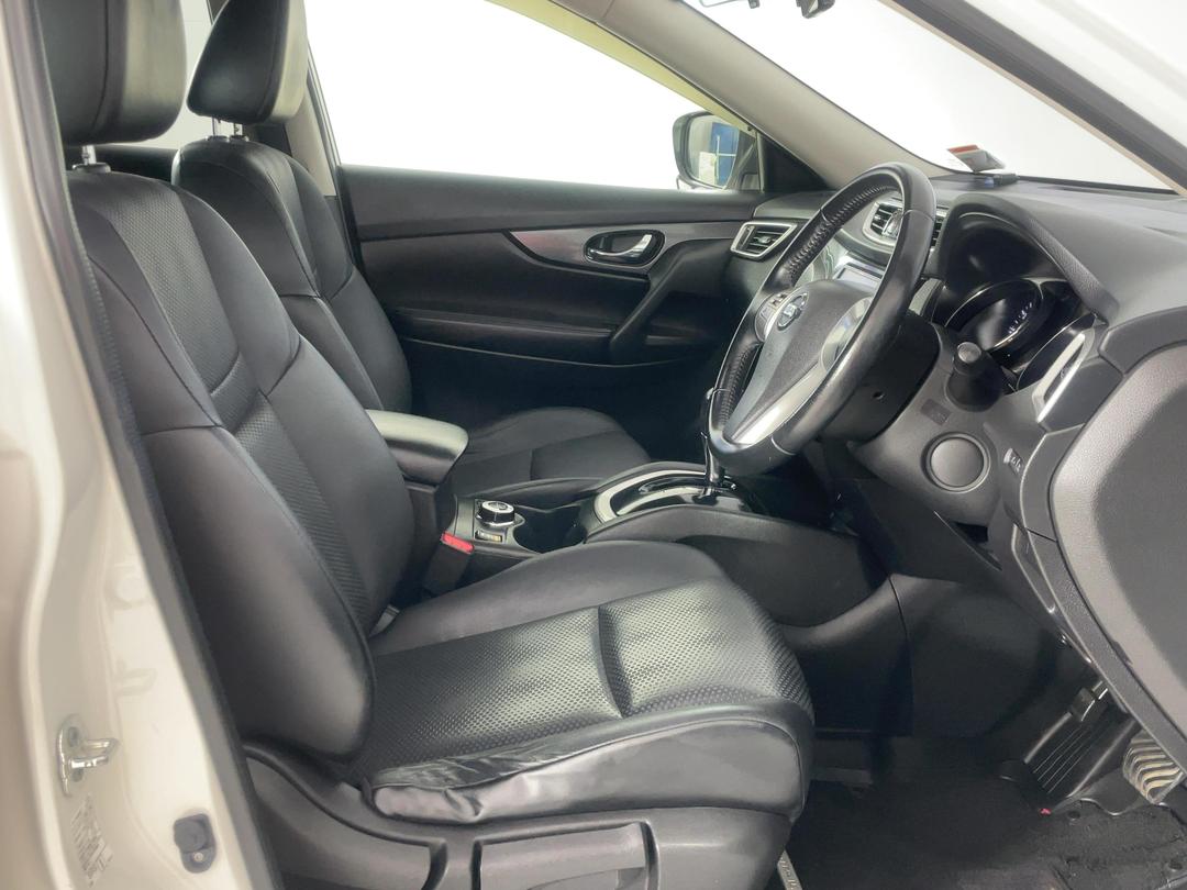 Photo '16' of Nissan X-Trail