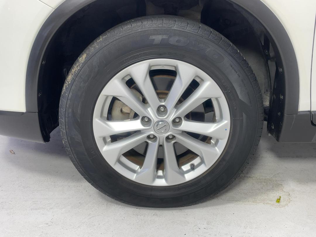 Photo '10' of Nissan X-Trail