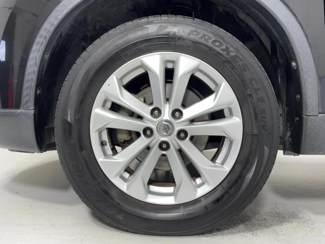 Photo '10' of Nissan X-Trail