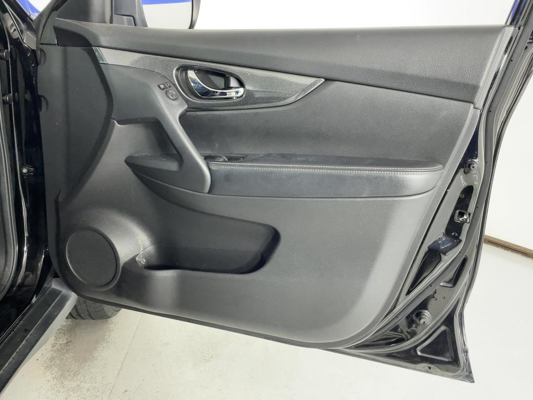 Photo '15' of Nissan X-Trail