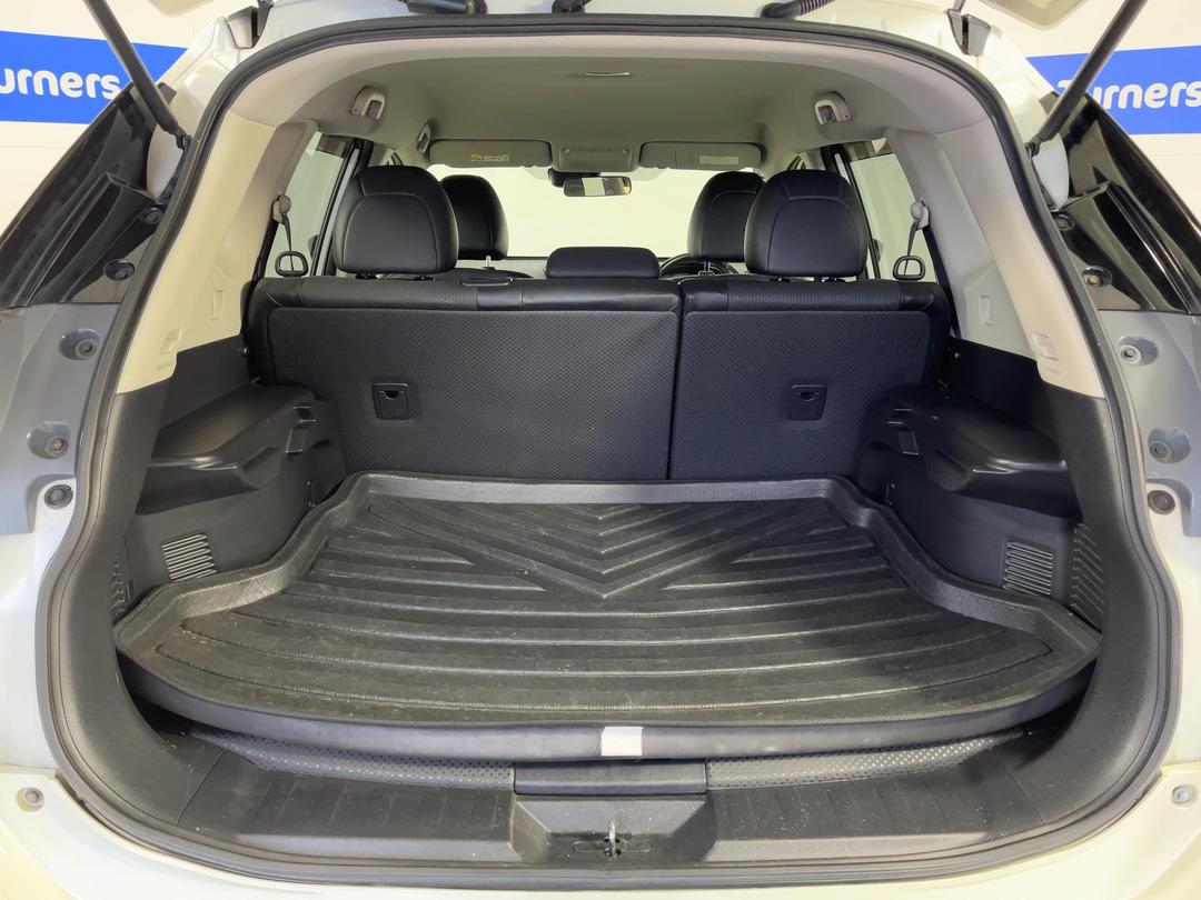 Photo '12' of Nissan X-Trail Photo '12' of Nissan X-Trail