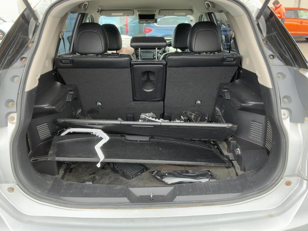 Photo '16' of Nissan X-Trail ST-L Photo '16' of Nissan X-Trail ST-L