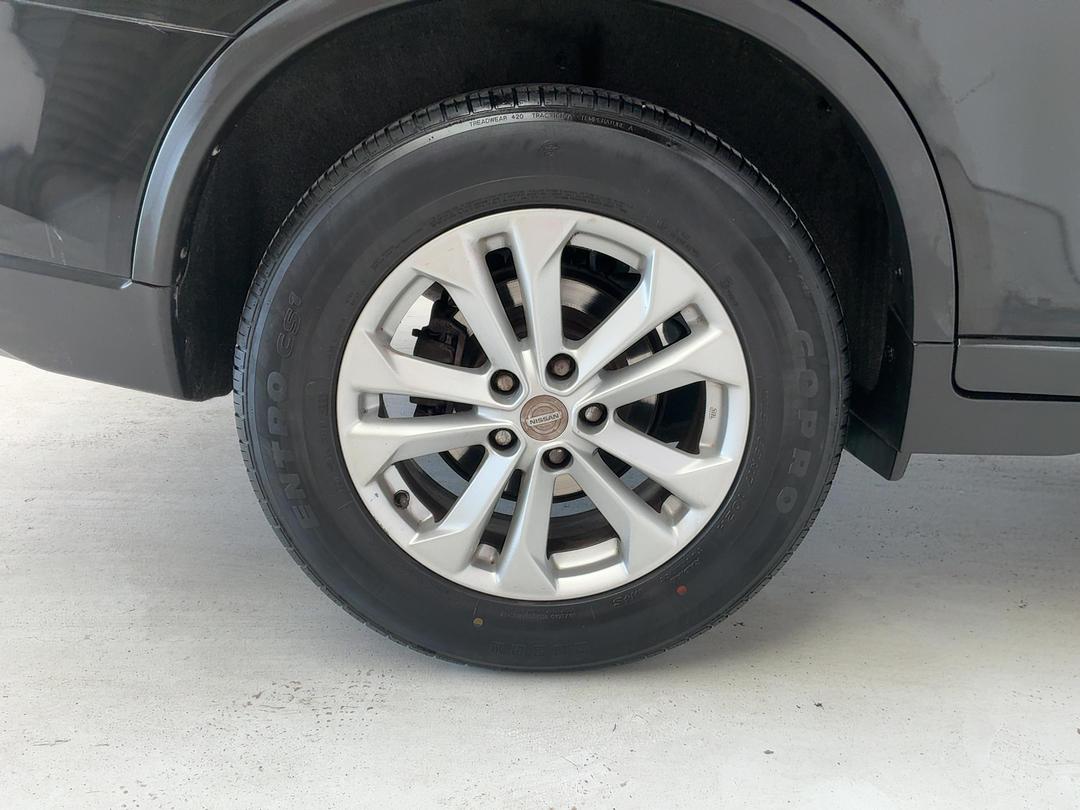 Photo '12' of Nissan X-Trail