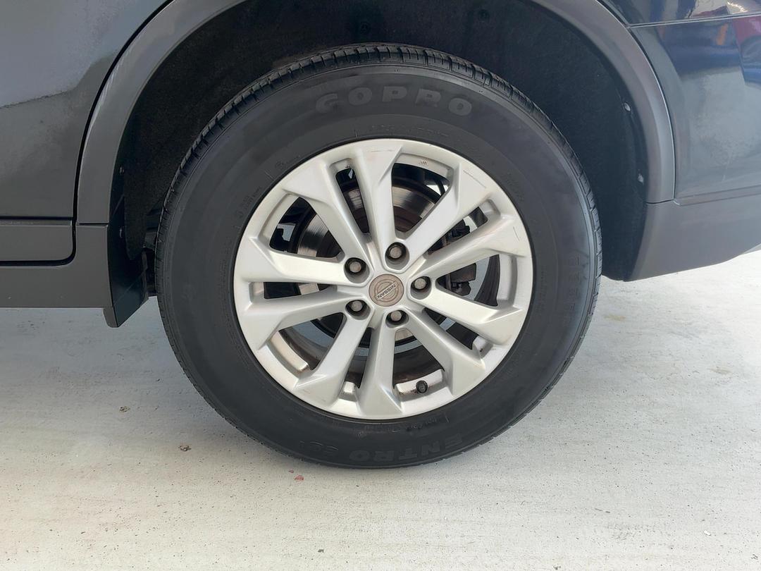 Photo '11' of Nissan X-Trail