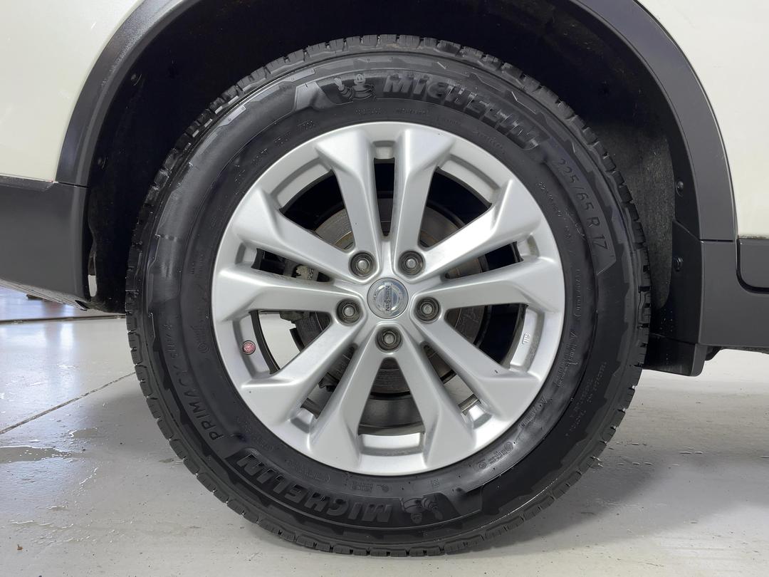 Photo '12' of Nissan X-Trail