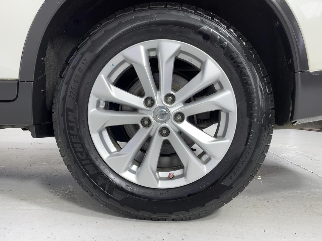Photo '11' of Nissan X-Trail