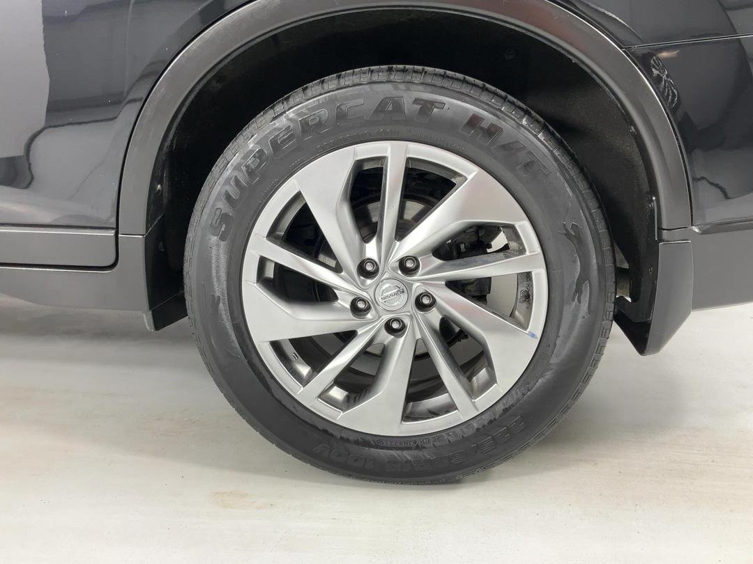 Photo '11' of Nissan X-Trail