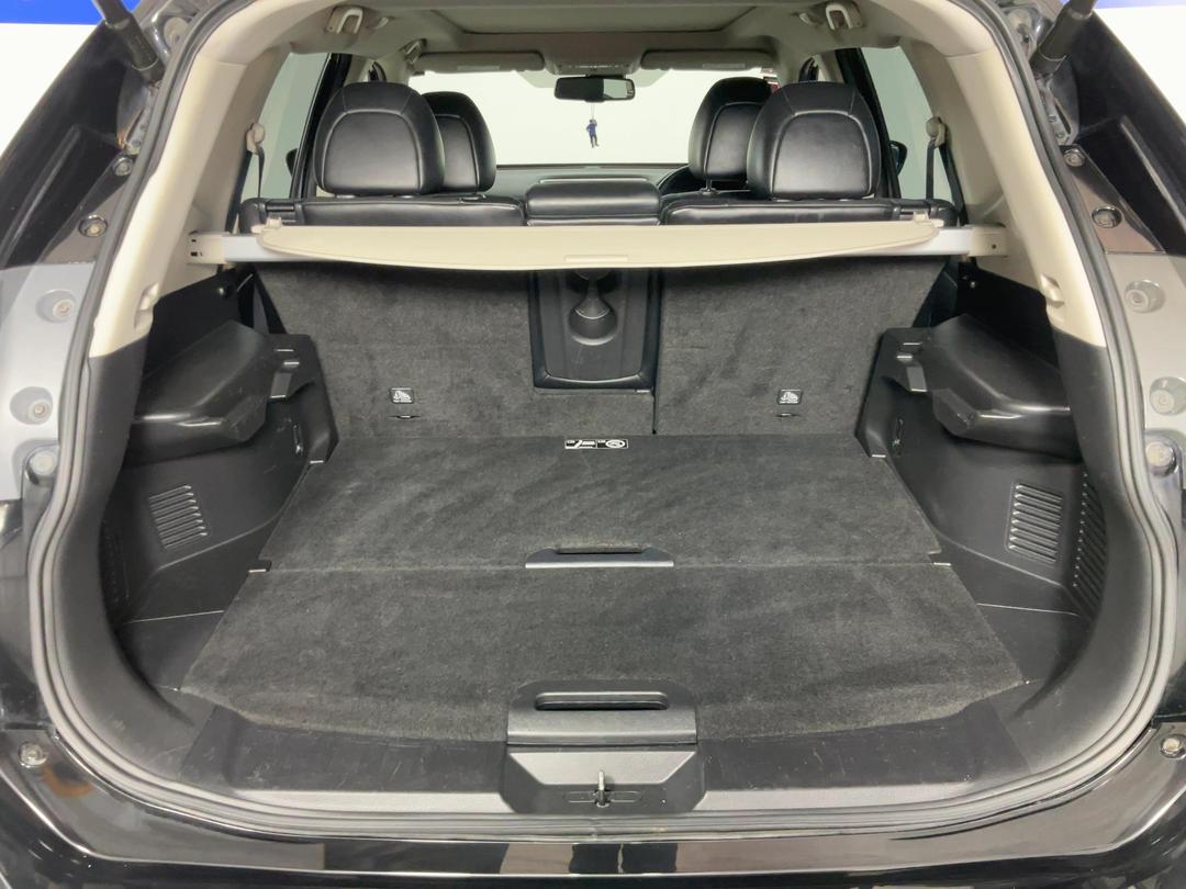 Photo '14' of Nissan X-Trail