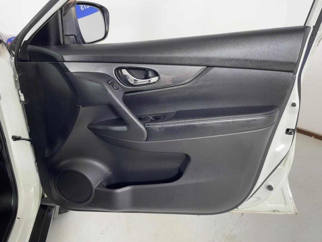 Photo '15' of Nissan X-Trail
