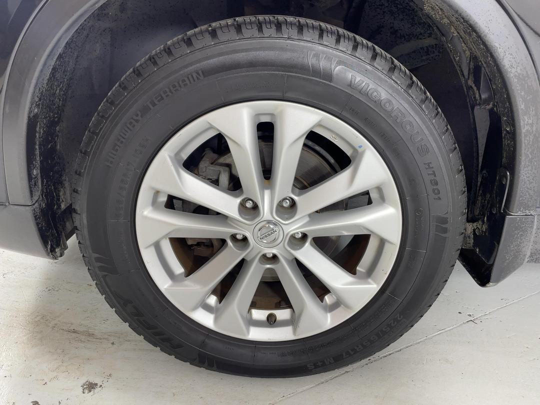Photo '10' of Nissan X-Trail