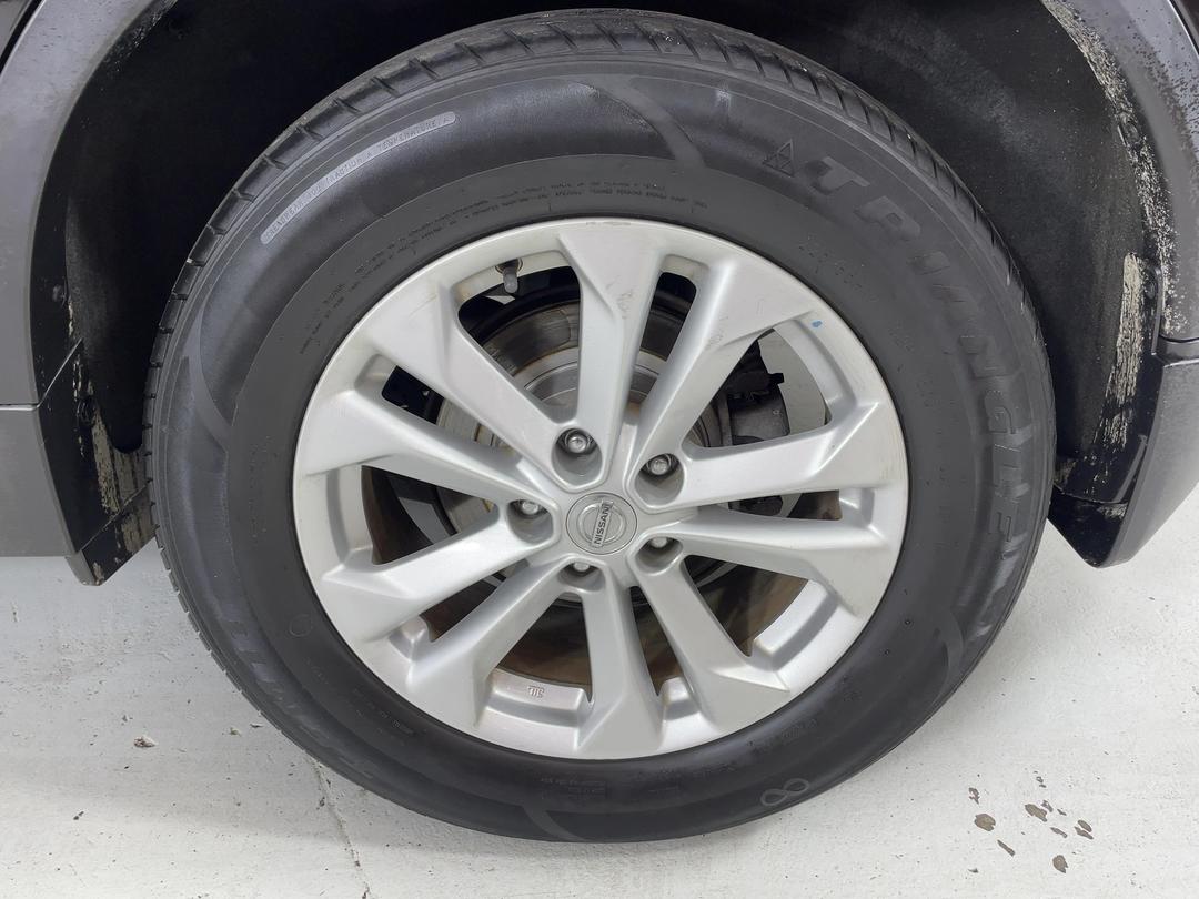 Photo '11' of Nissan X-Trail