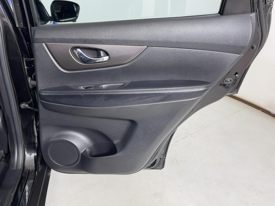 Photo '19' of Nissan X-Trail
