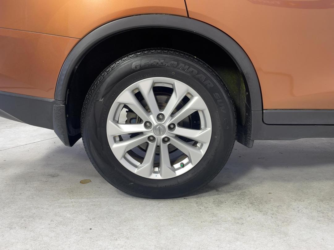 Photo '12' of Nissan X-Trail