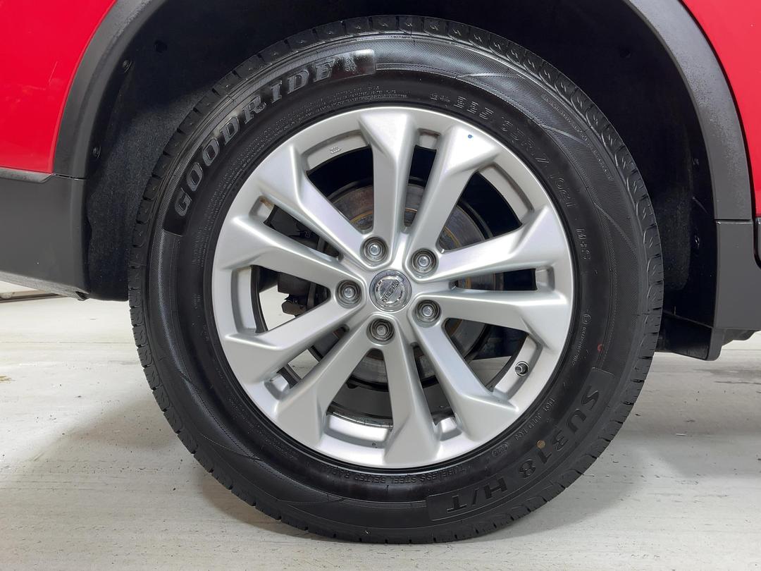 Photo '12' of Nissan X-Trail