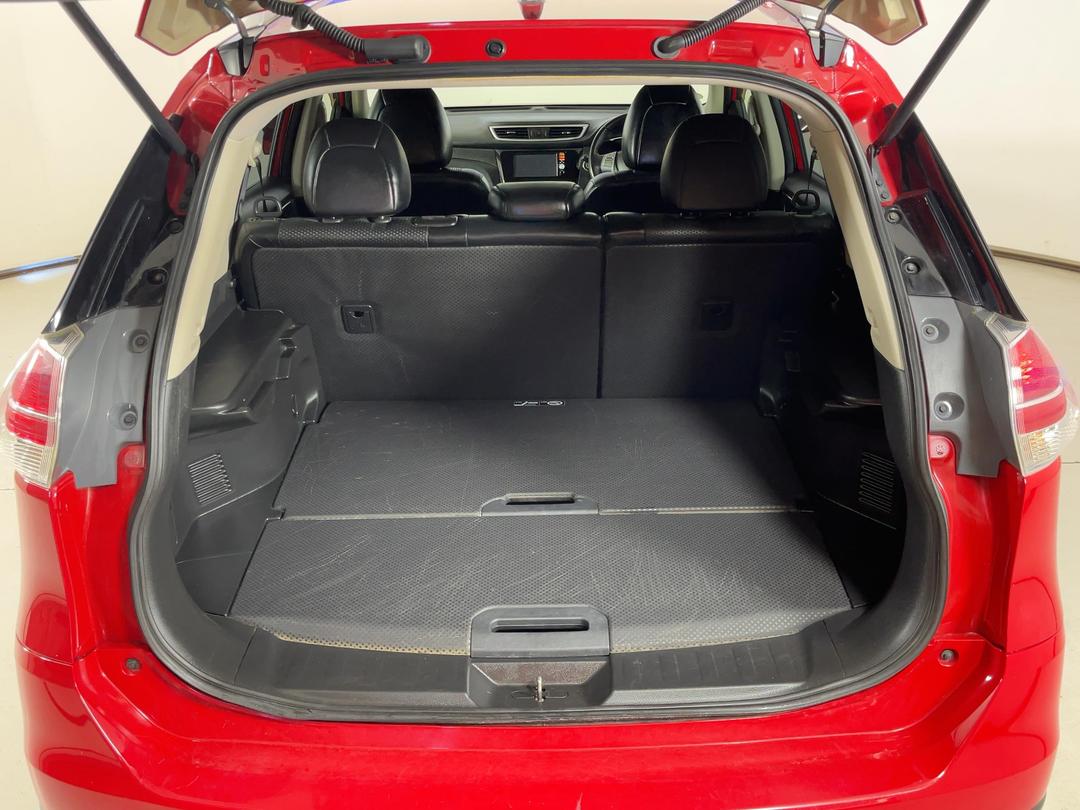 Photo '14' of Nissan X-Trail