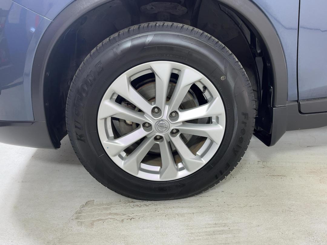 Photo '10' of Nissan X-Trail