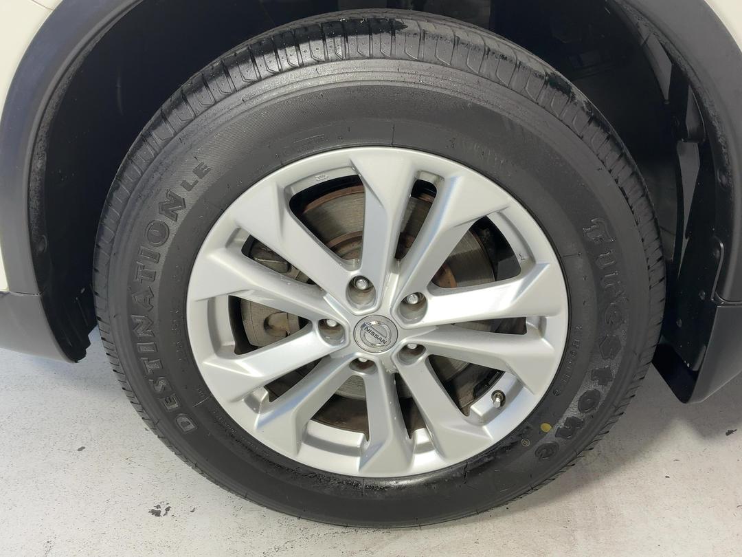Photo '10' of Nissan X-Trail