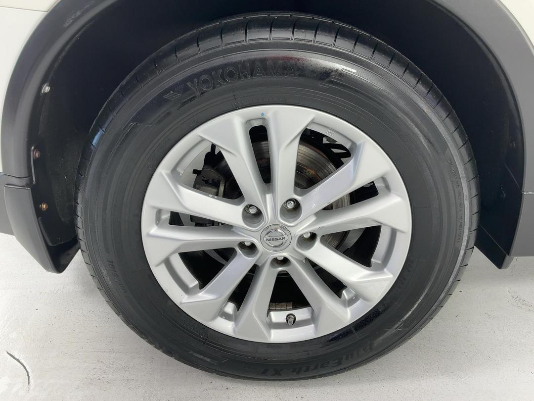 Photo '12' of Nissan X-Trail