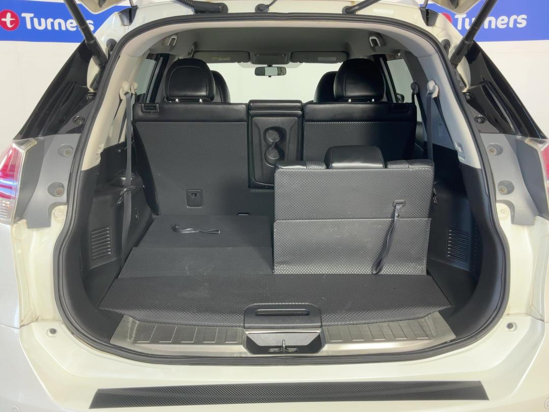 Photo '14' of Nissan X-Trail