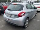 Thumbnail '4' of Peugeot 208 Allure
