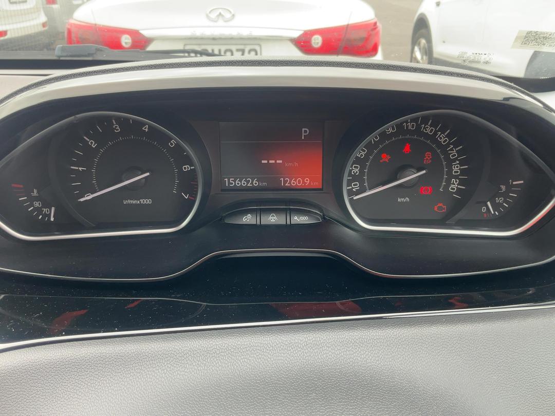 Photo '15' of Peugeot 208 Allure