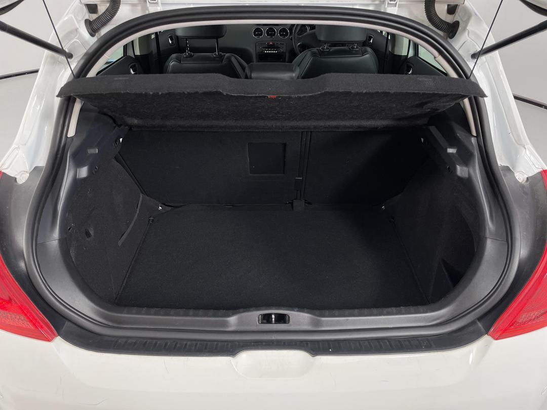 Photo '14' of Peugeot 308