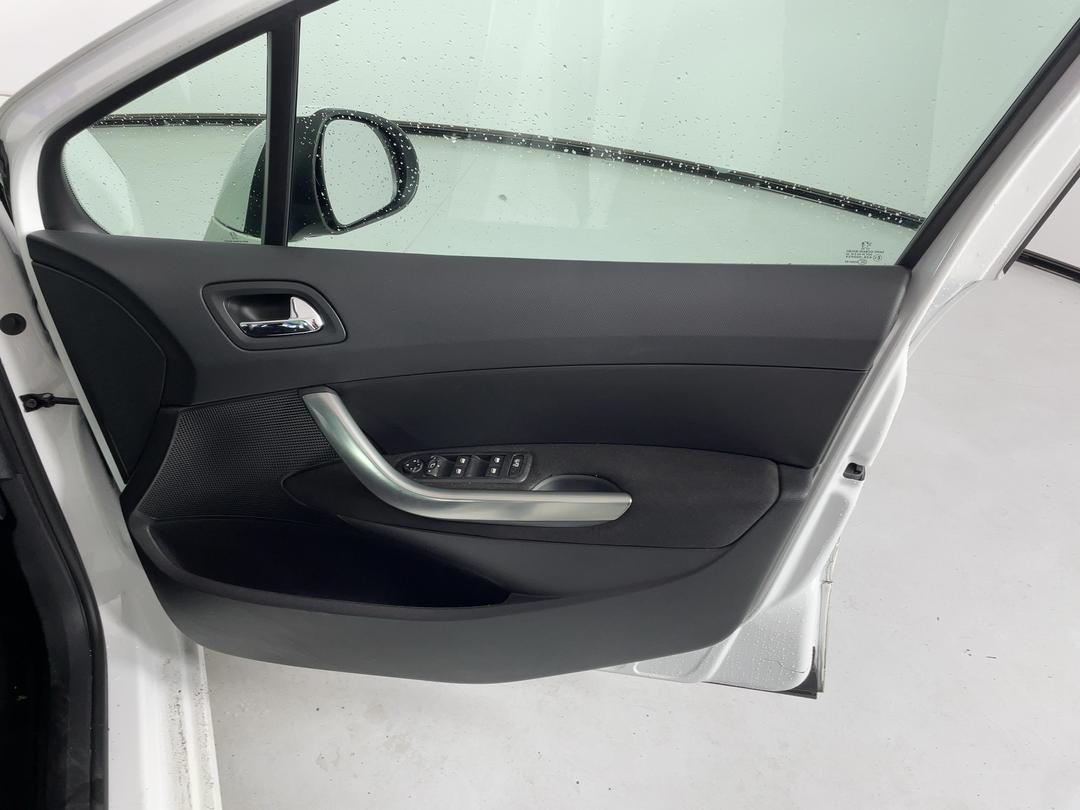 Photo '15' of Peugeot 308