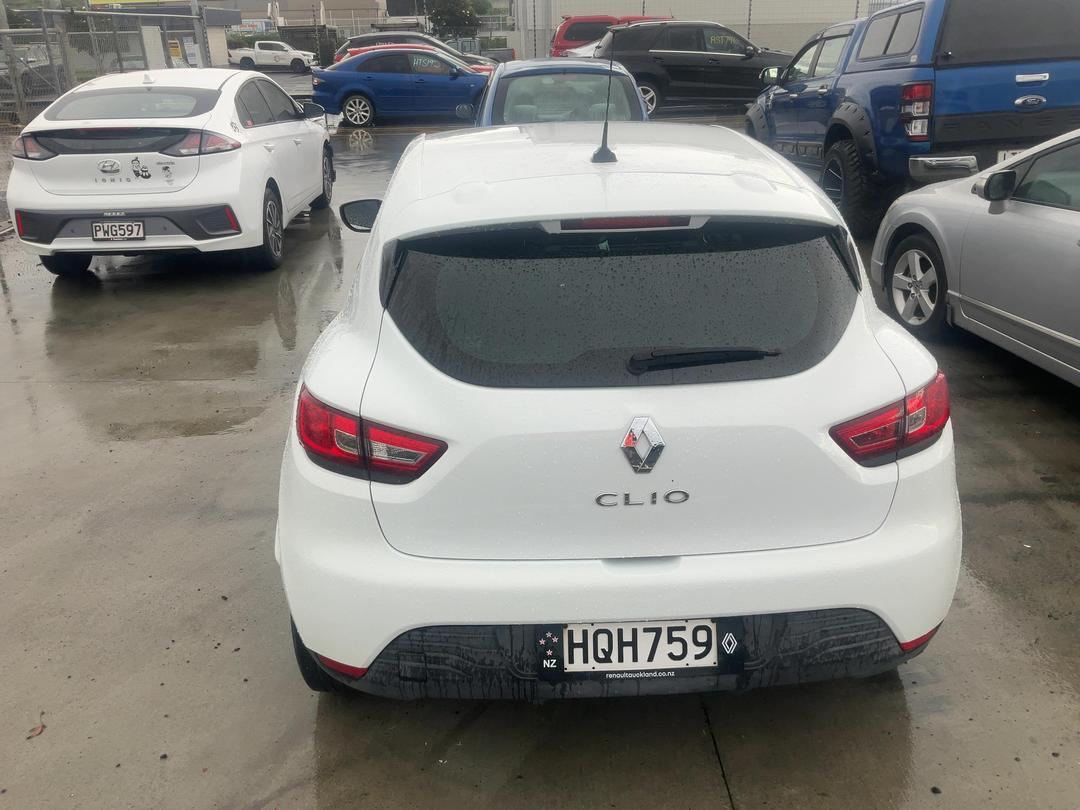 Photo '10' of Renault Clio Expression